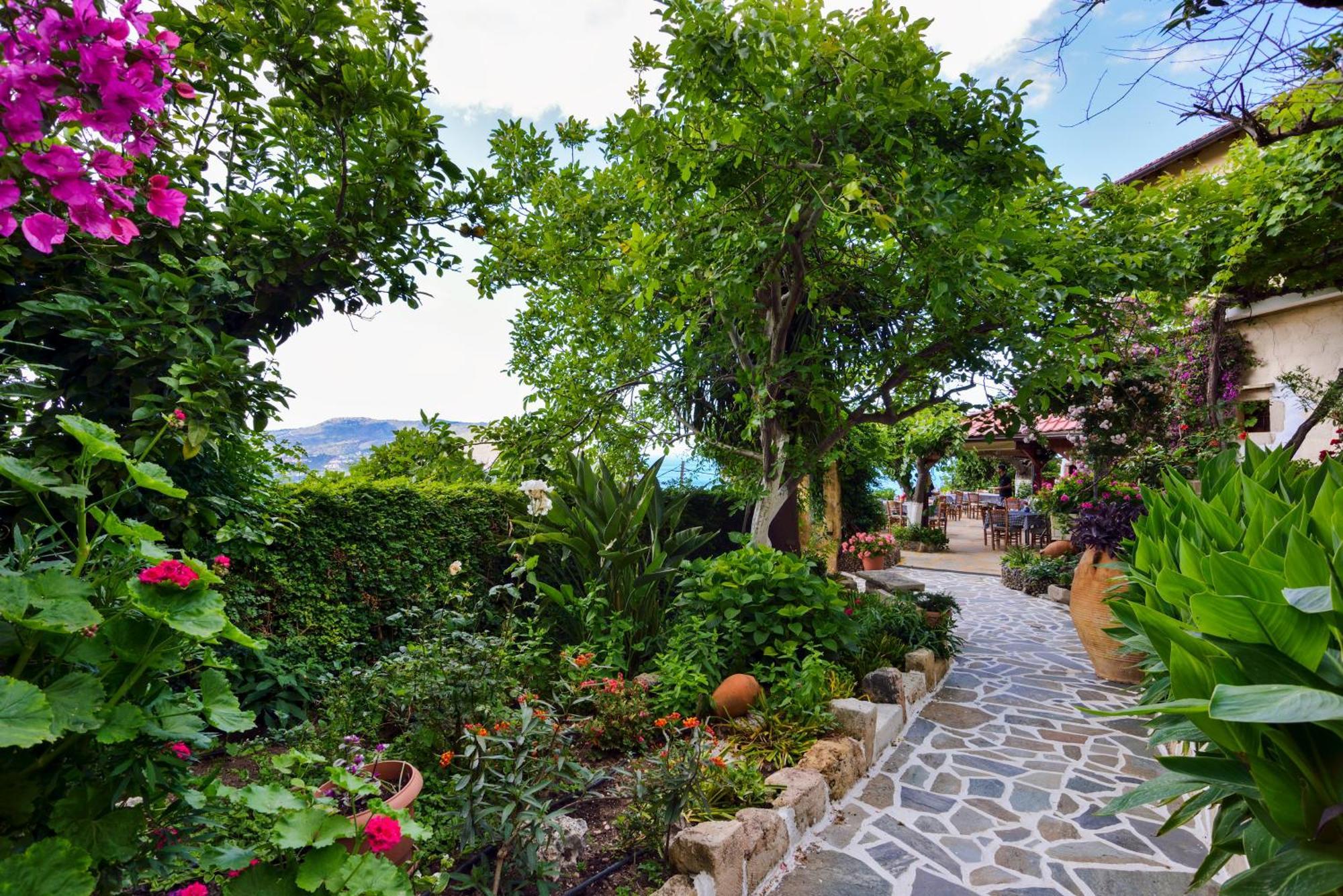 Villa Kapasa Mathés Exterior foto